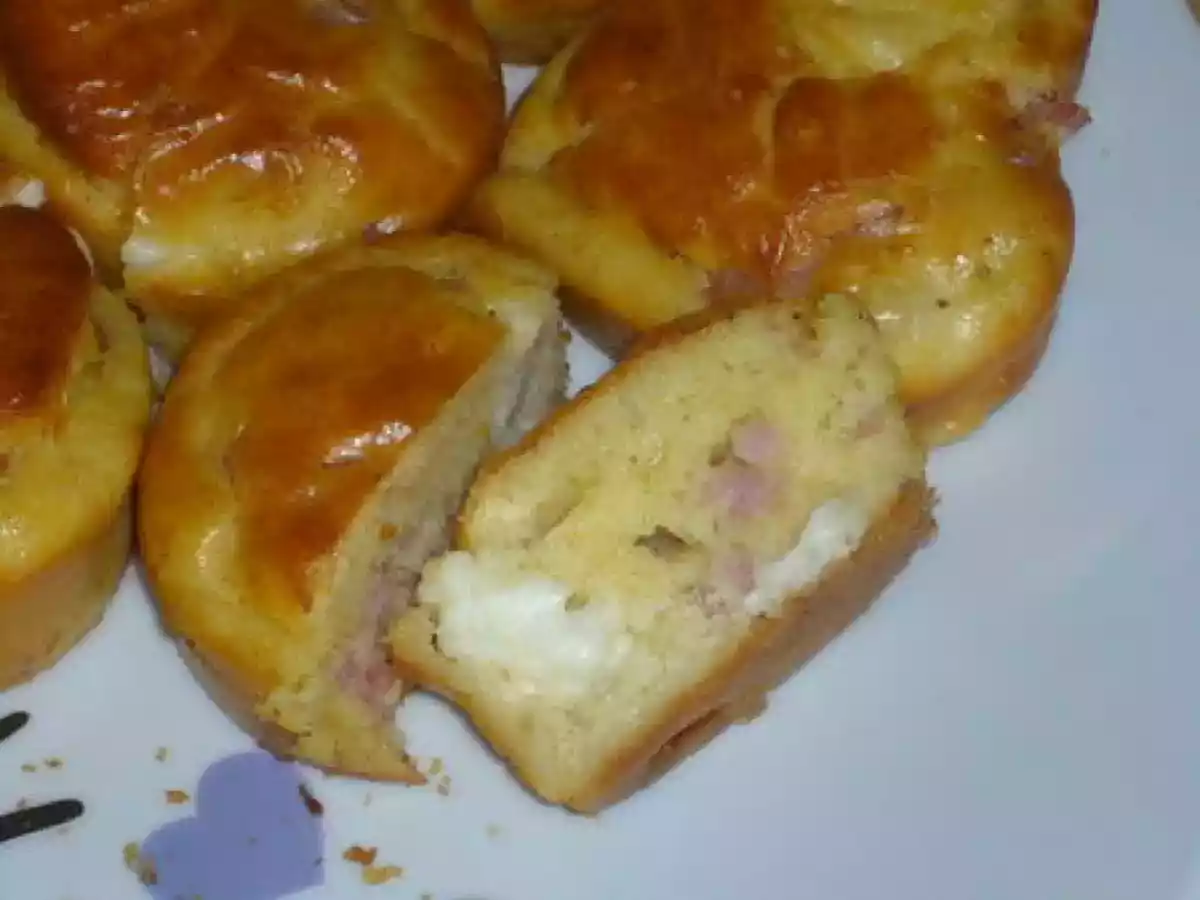 Petits cakes saint paulin et lardons - photo 2