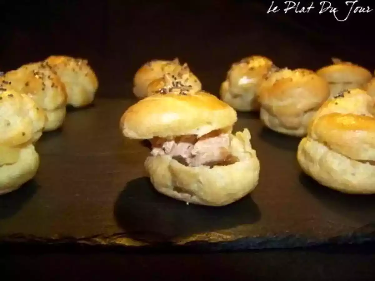 Petits choux au foie gras et à la confiture d'oignons - photo 2