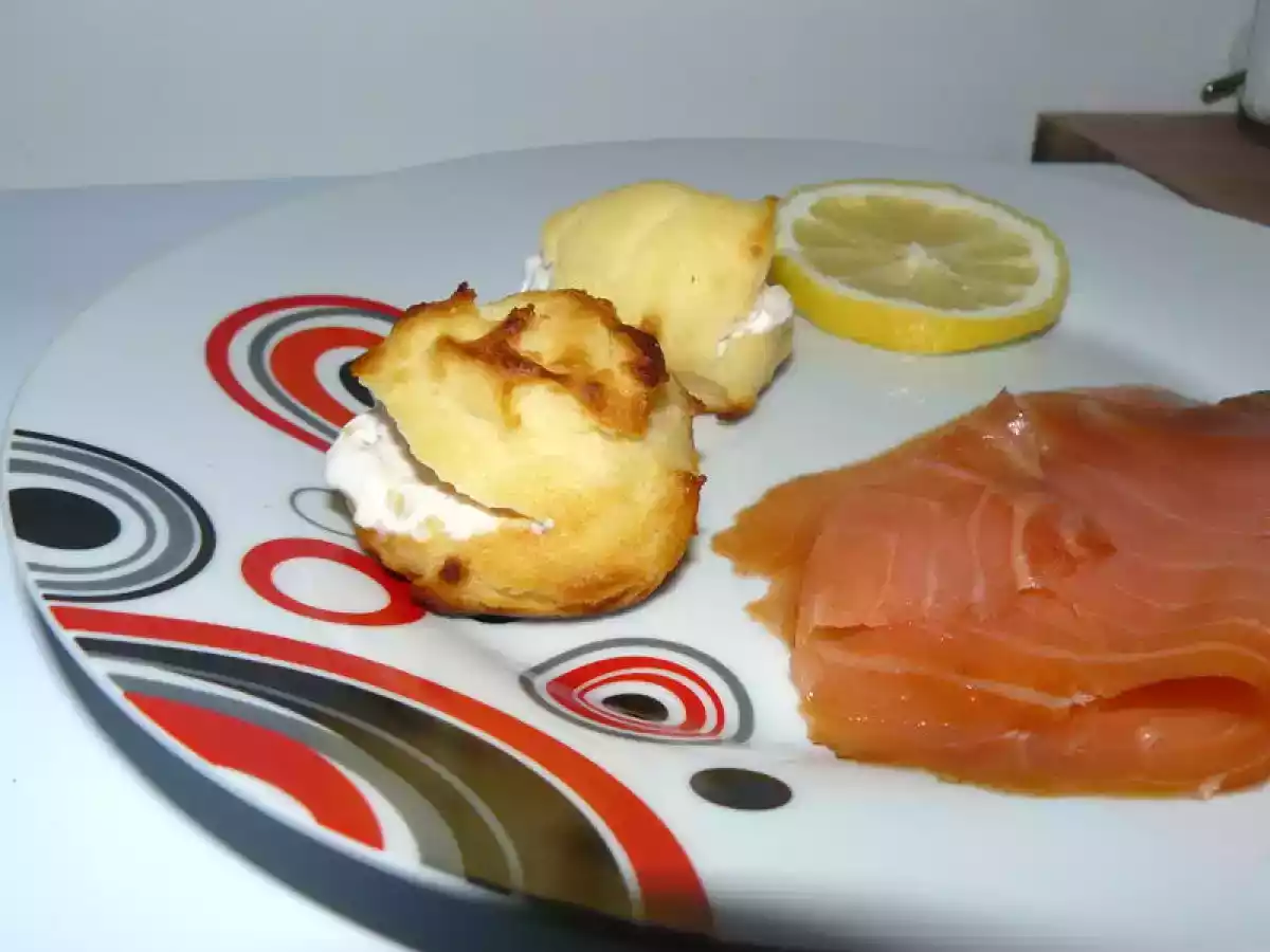 Petits choux farcis à la crème de saumon - photo 2