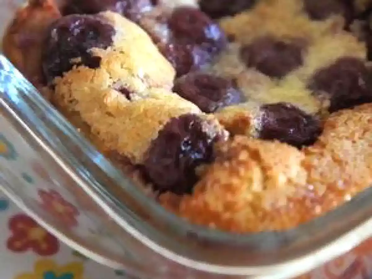 Petits clafoutis cerises et noix de coco