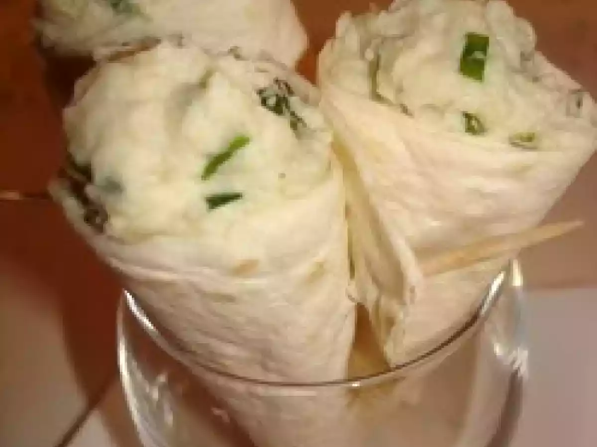 Petits cornets garnis pour l'apéro