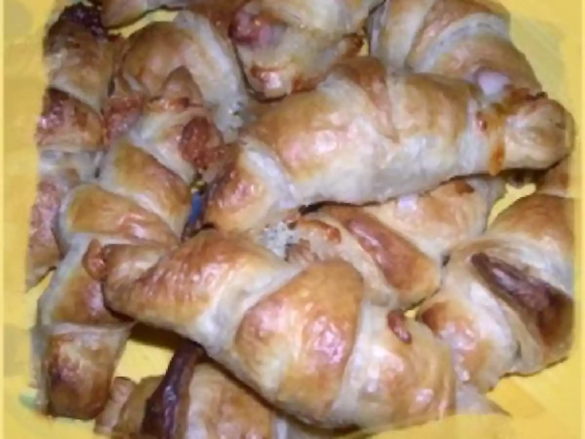 PETITS CROISSANTS AU CHEVRE ET JAMBON