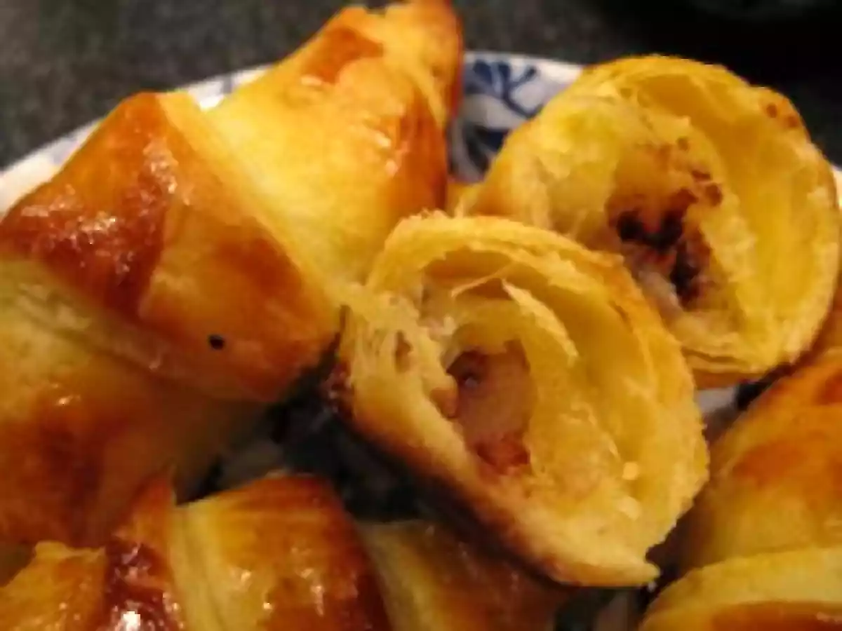 Petits croissants poire-chocolat ou trois fois rien pour un délice! - photo 2