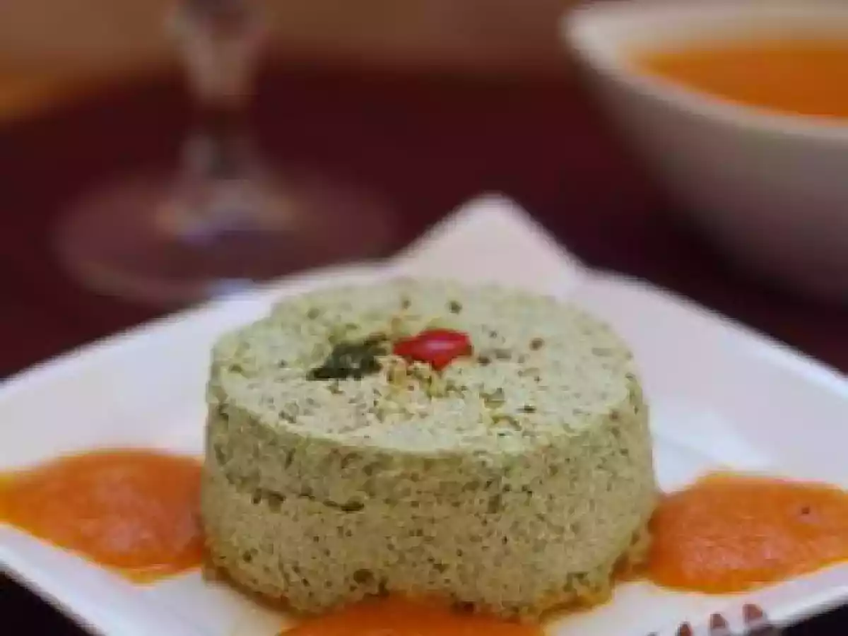 Petits flans au brocoli et son coulis de tomates