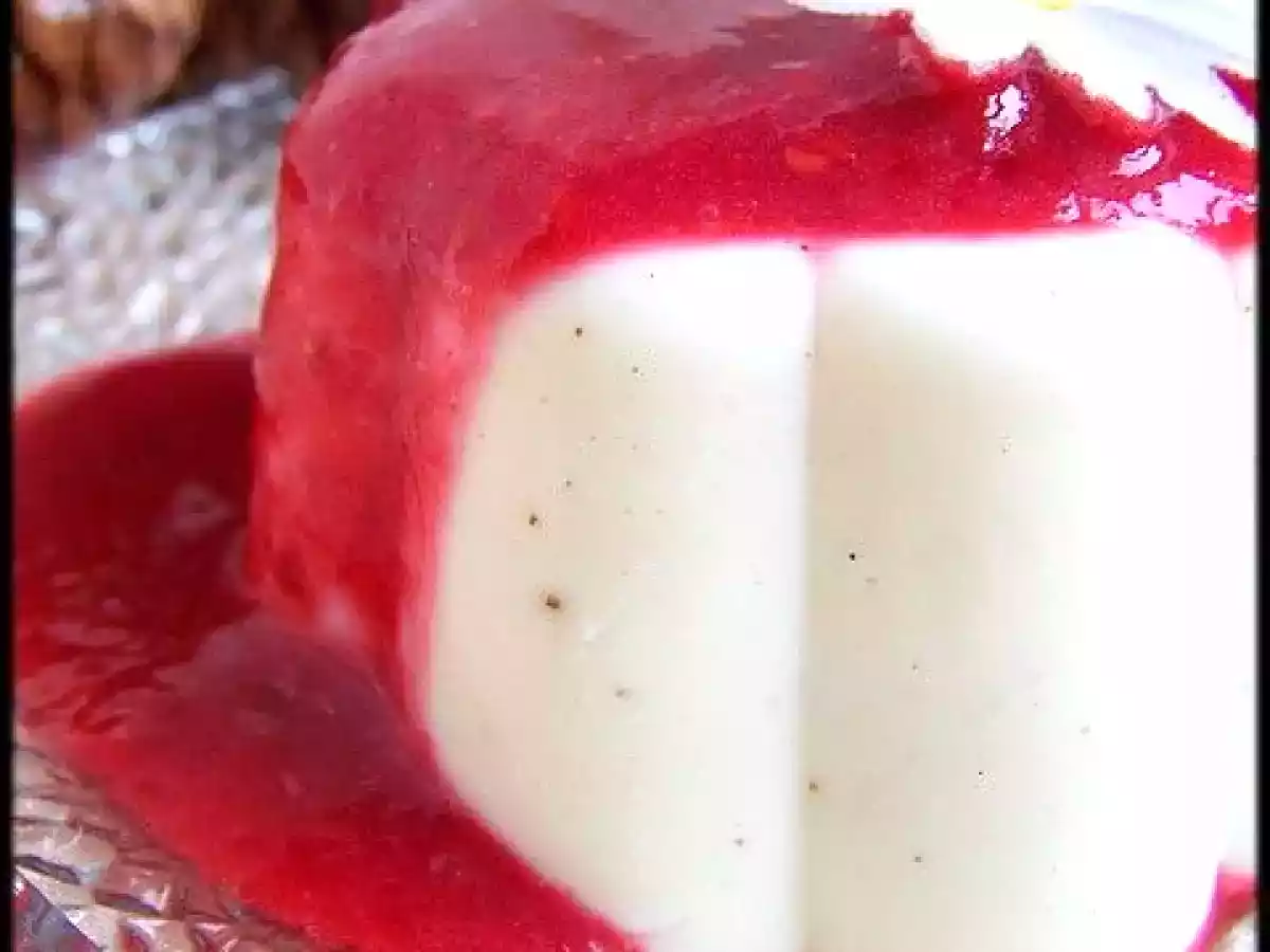 Petits flans au lait concentré sucré, coulis de framboises - photo 3