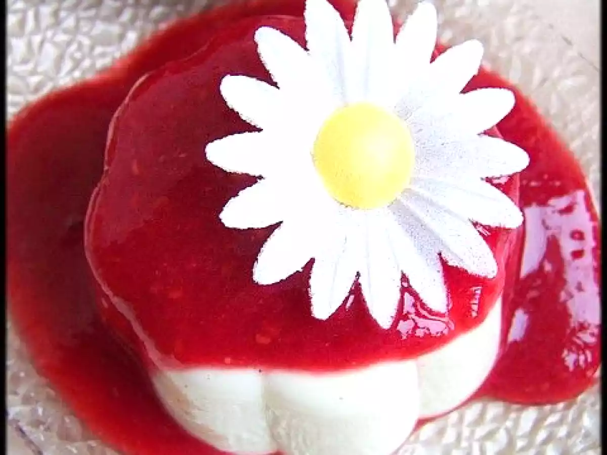 Petits flans au lait concentré sucré, coulis de framboises - photo 4