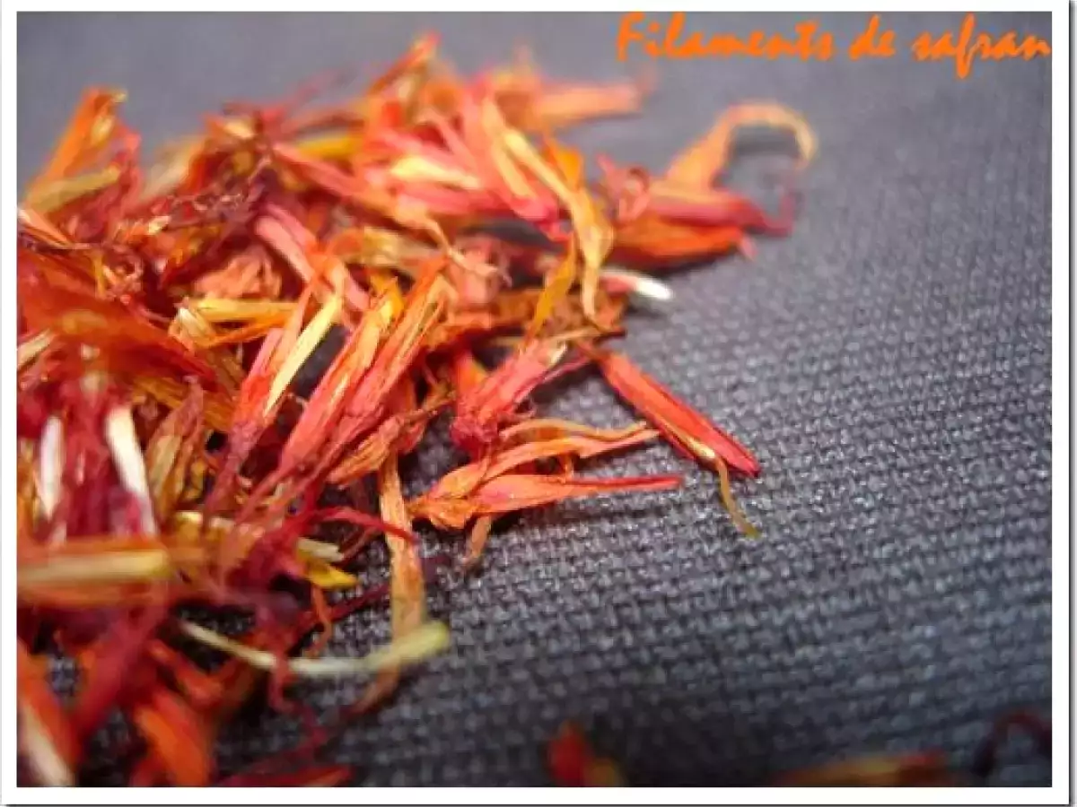 Petits Flans légers aux noix de St Jacques & persillade parfumés - photo 3