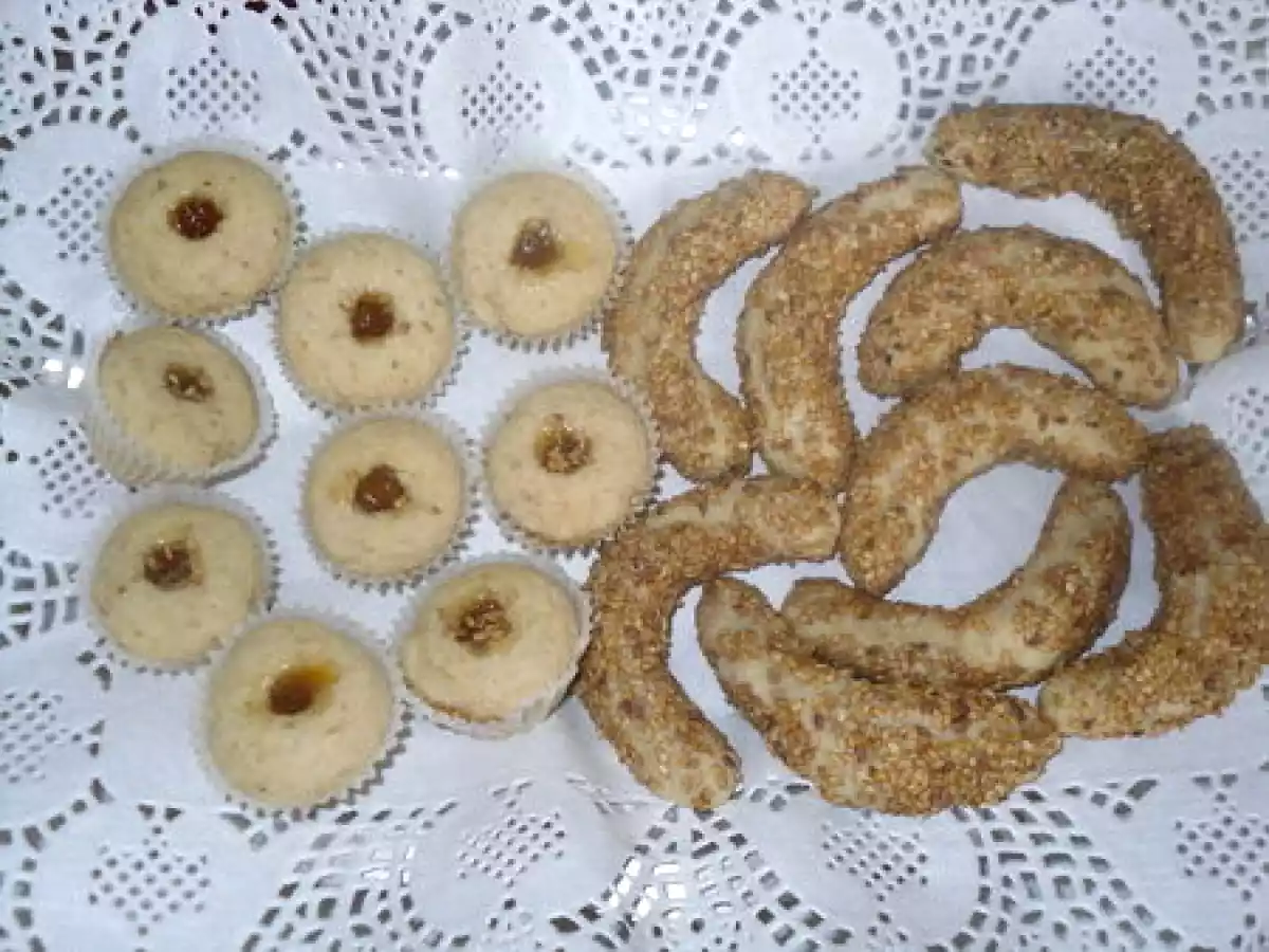 PETITS FOURS AU SESAME