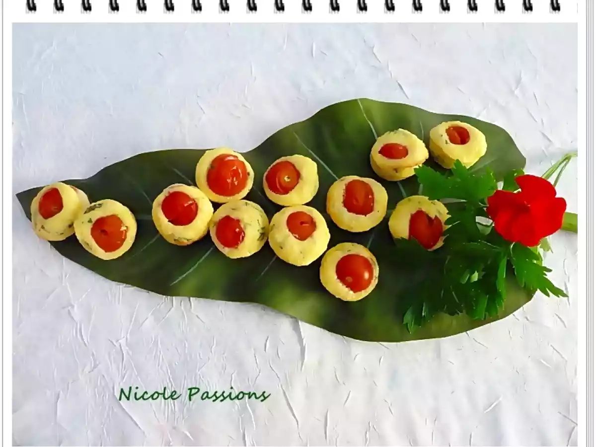 petits fours salés de tomates cerise