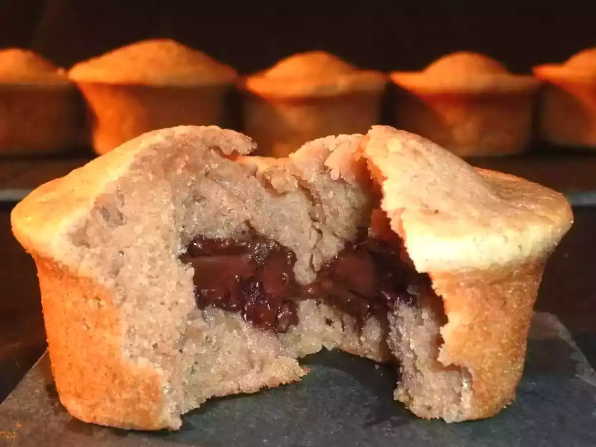 Petits gâteaux à la crème de marrons cur fondant au chocolat