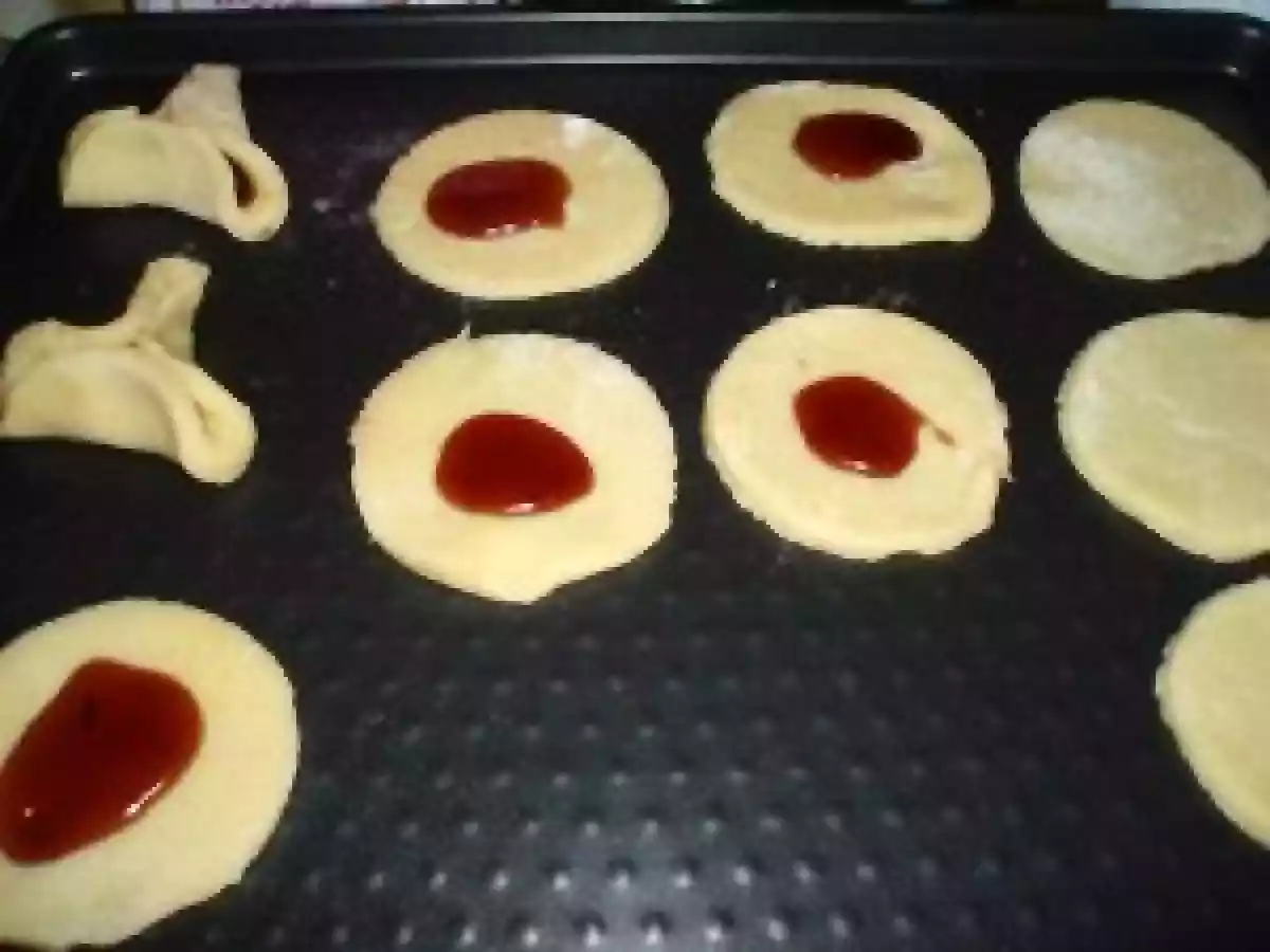 Petits gâteaux alsaciens: bonnets de moines aux figues - photo 2
