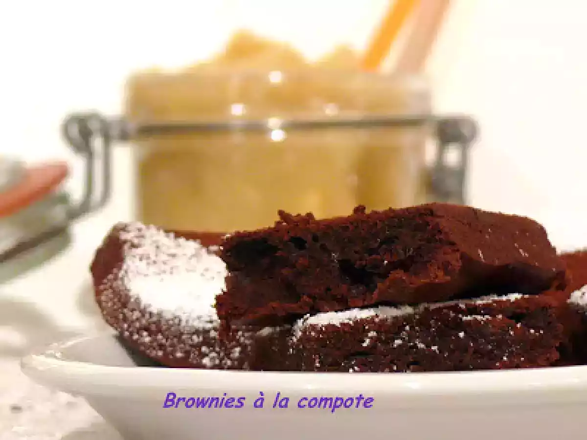 Petits Gâteaux Chocolatés à La Compote De Pommes