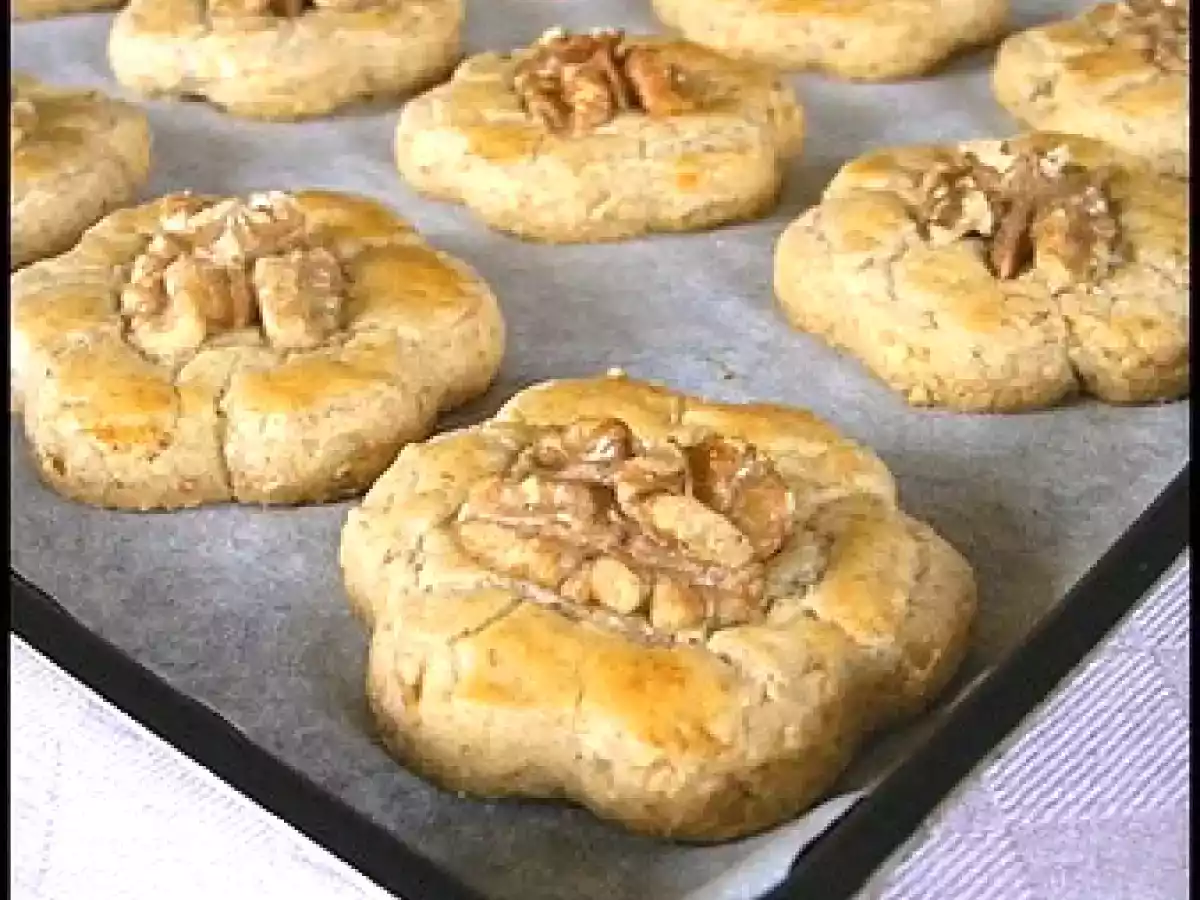 Petits gâteaux de Noël aux amandes ou aux noix ( Schwobebredle ) - photo 2