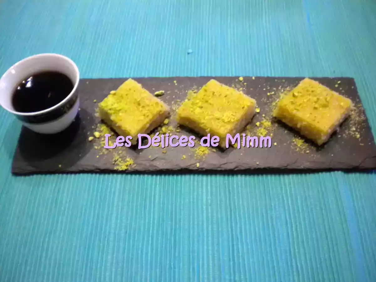Petits gâteaux de semoule aux amandes - photo 2