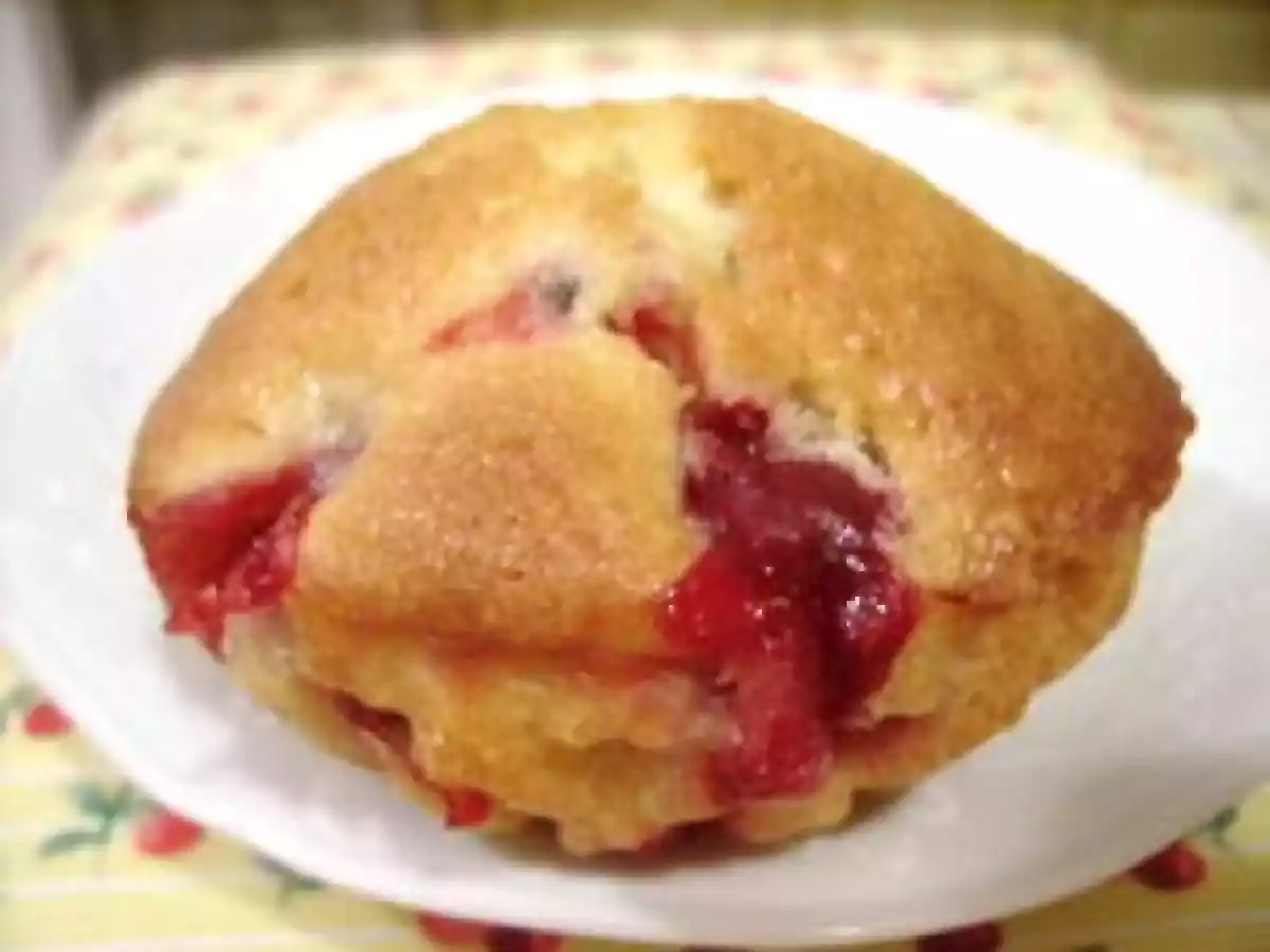 Petits gateaux moelleux aux fruits rouges