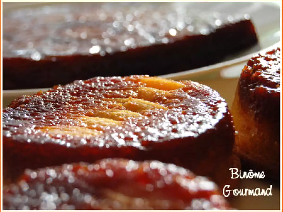 Petits gâteaux renversés au mascarpone et à l'amande
