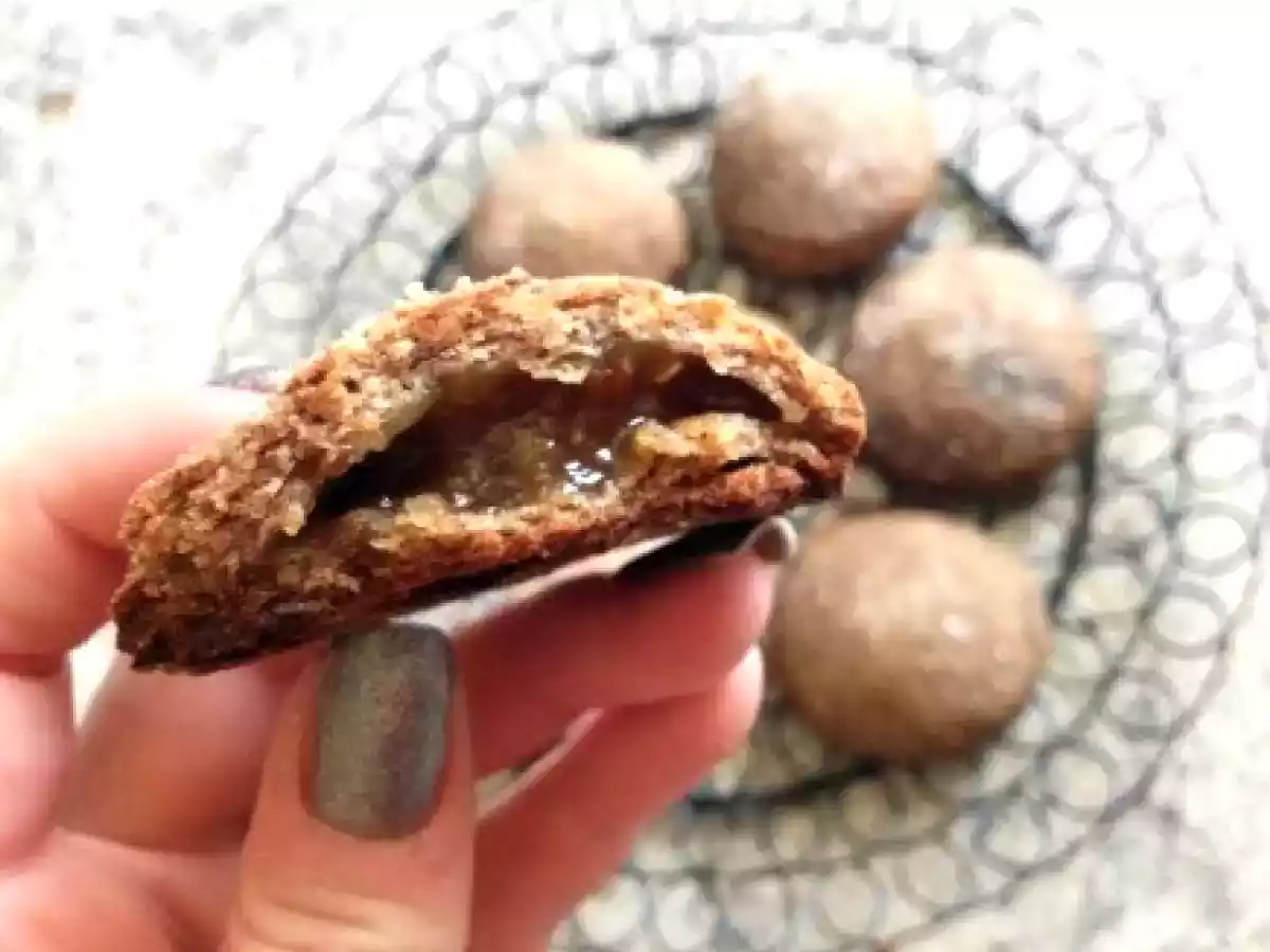 Petits pains à l’orange et à la farine de caroube