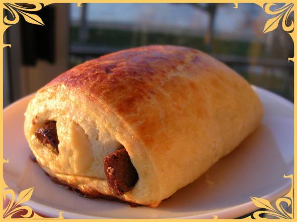 Petits pains au chocolat briochés bien dodus!!