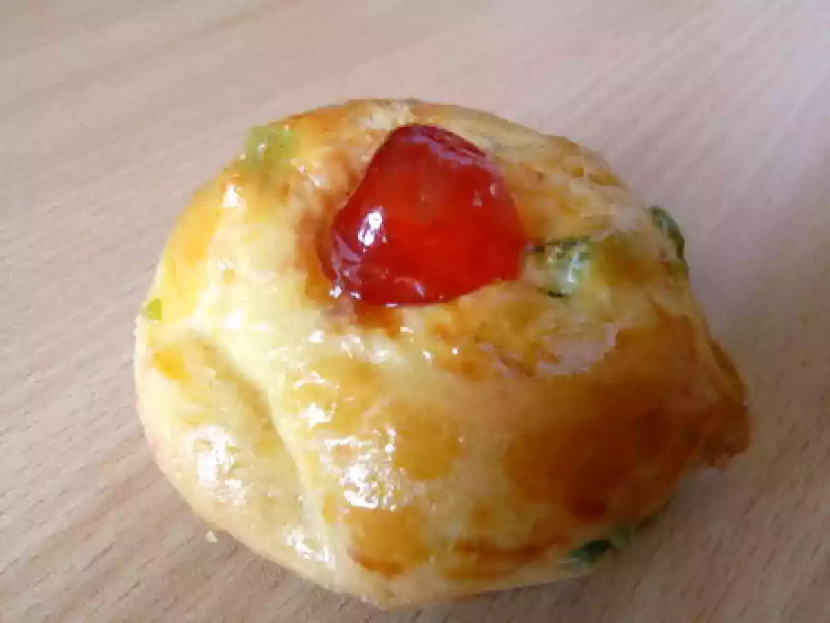 Petits pains briochés aux fruits confits