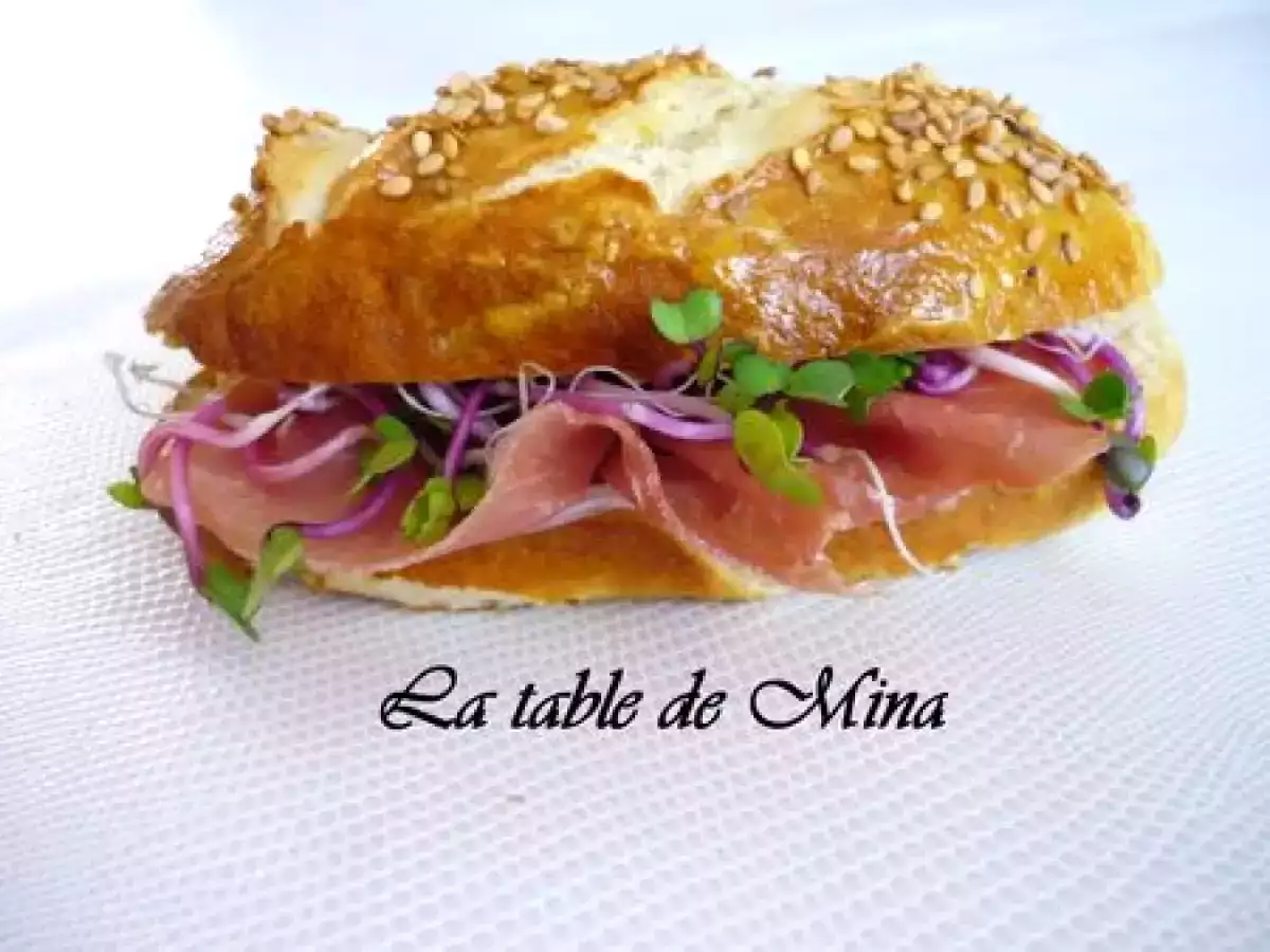 Petits pains garnis saumon, foie gras et proscuitto - photo 2