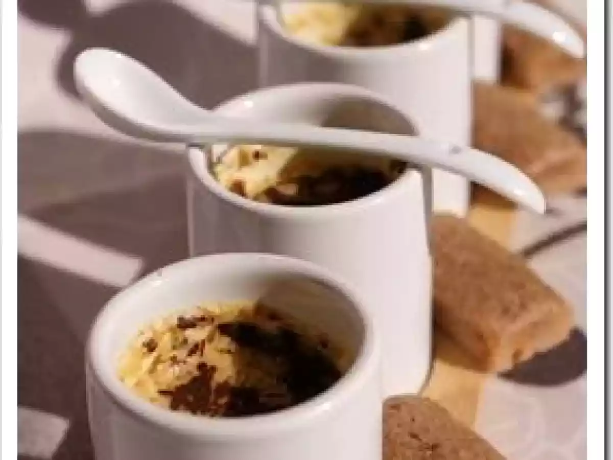 Petits pots de crème au Bailey's et ses financiers pralinoise. - photo 3