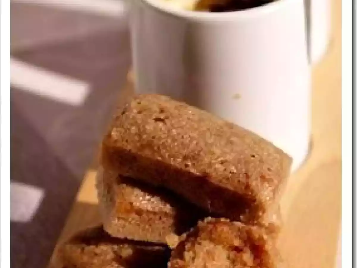 Petits pots de crème au Bailey's et ses financiers pralinoise. - photo 4