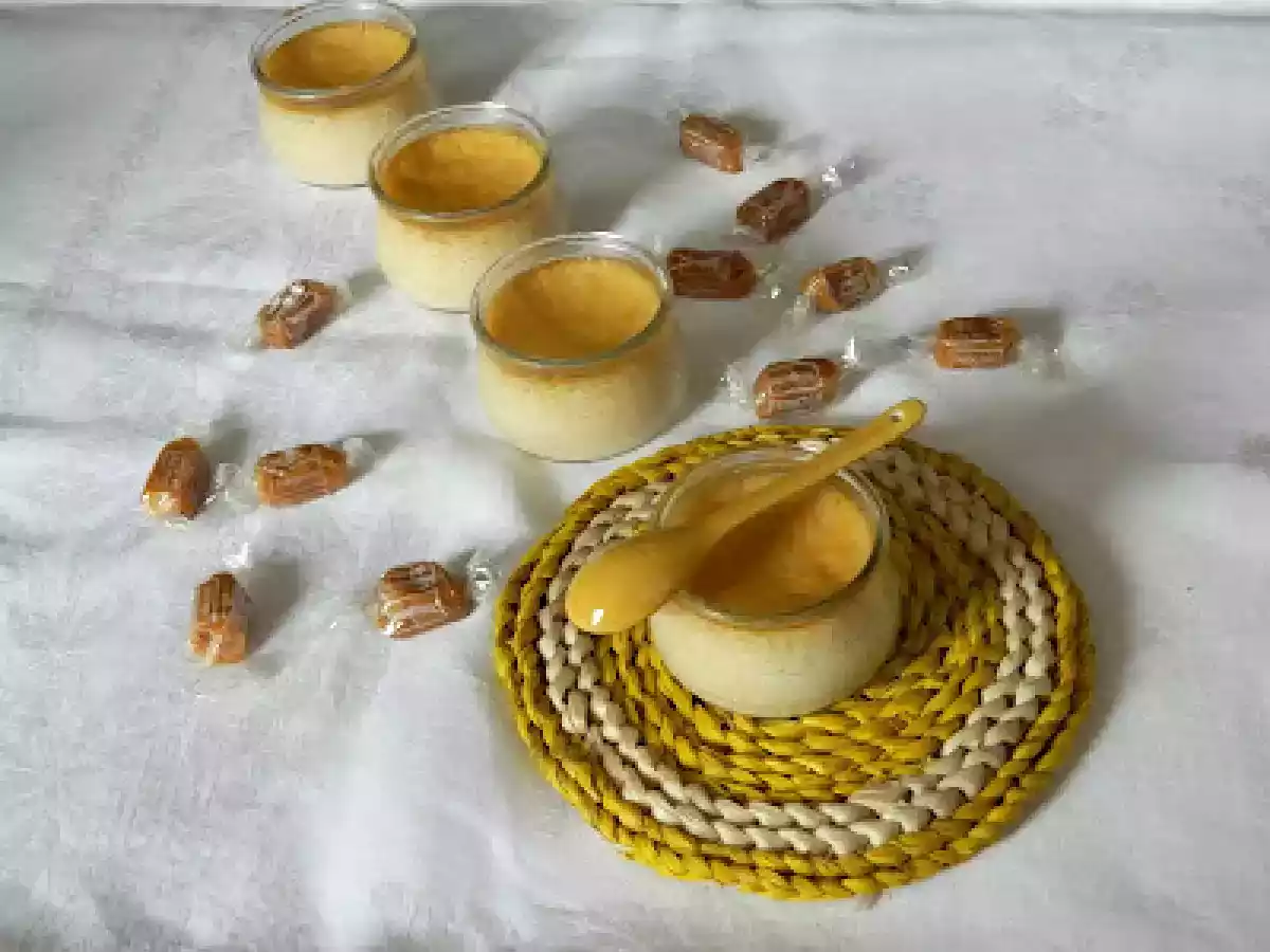 Petits pots de crème au caramel au beurre salé.