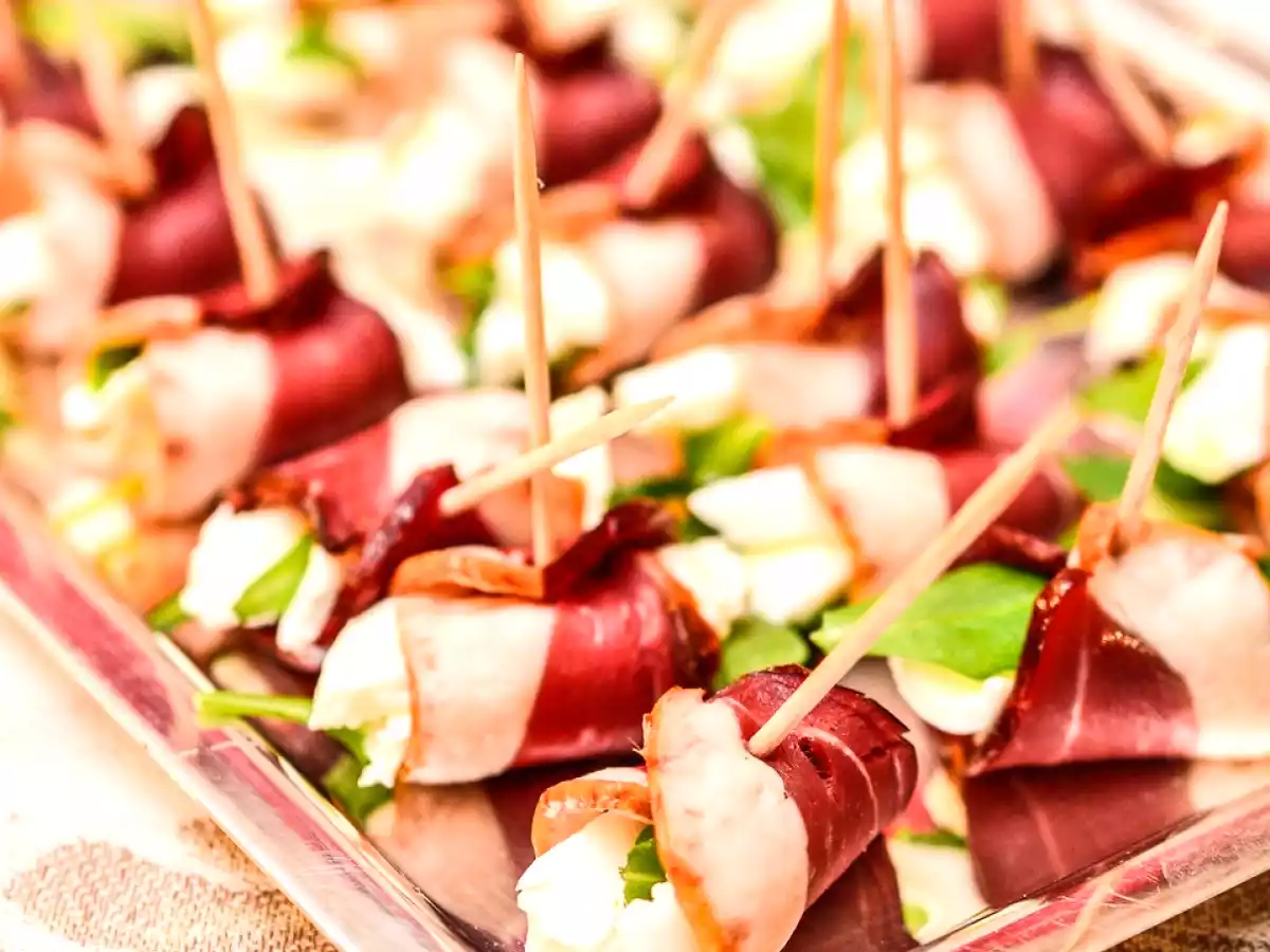 Petits roulés de magret de canard fumé