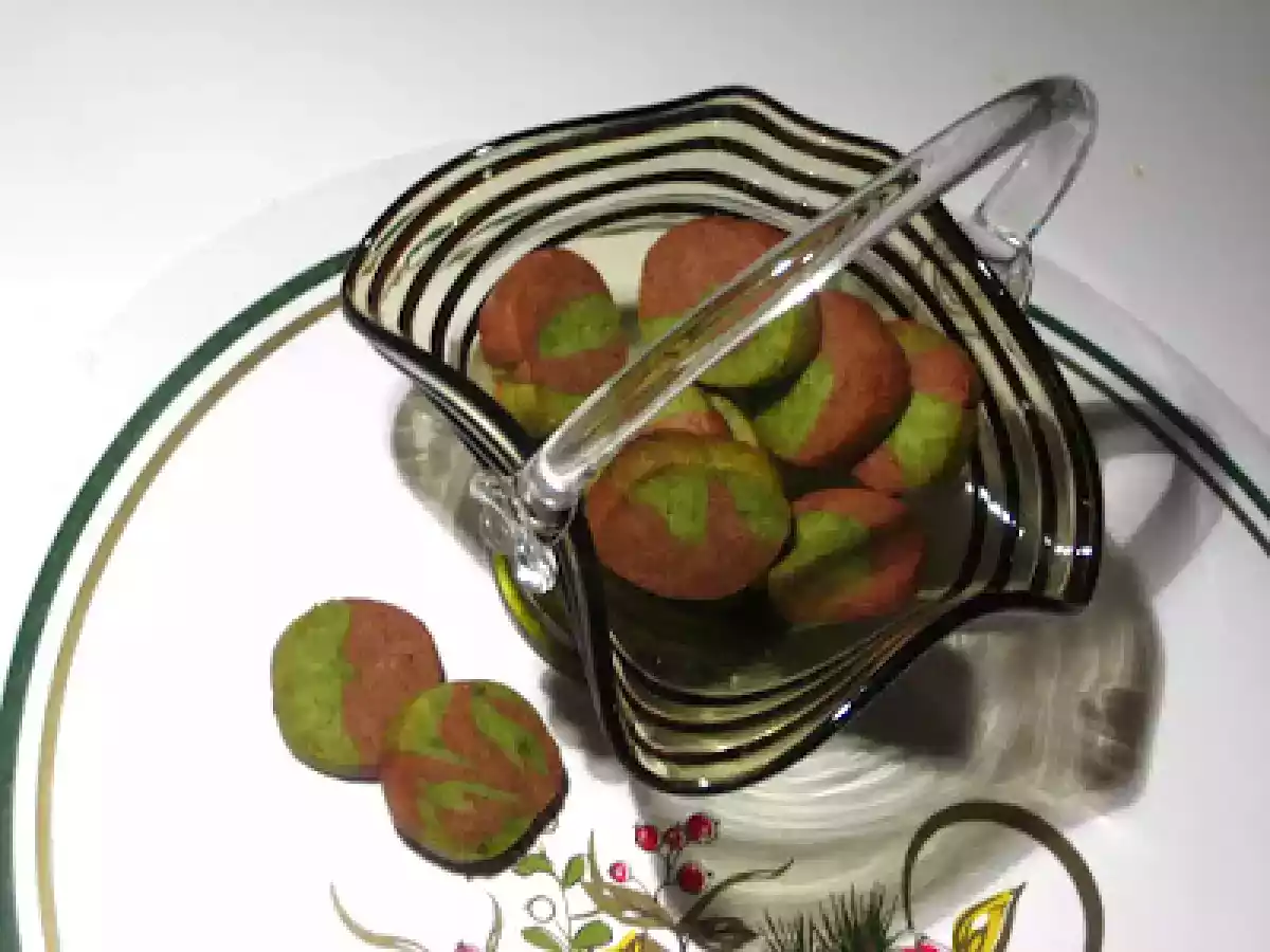 Petits sablés yin yang marbrés au matcha et cacao