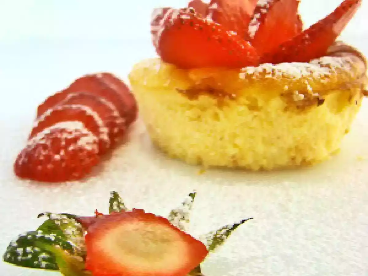 Petits souffles ricotta-mascarpone-citron et quelques fraises