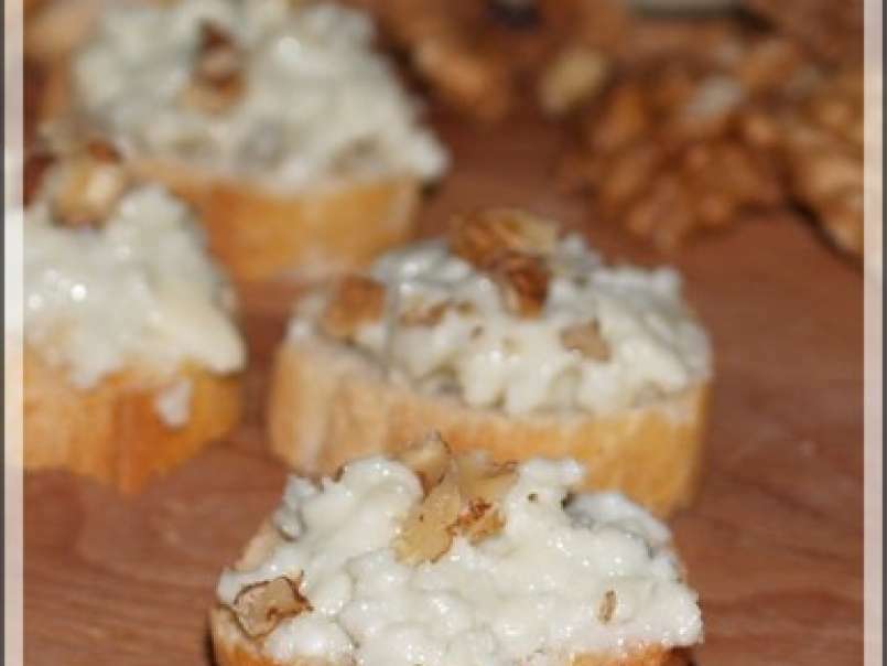 Petits Toasts Grillés Roquefort-Noix pour l'apéro, photo 2