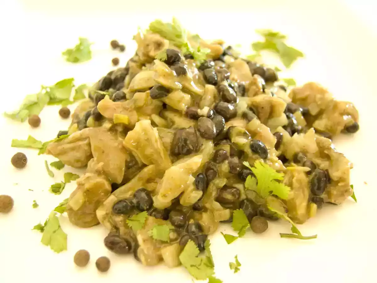 Pieds de porc aux haricots