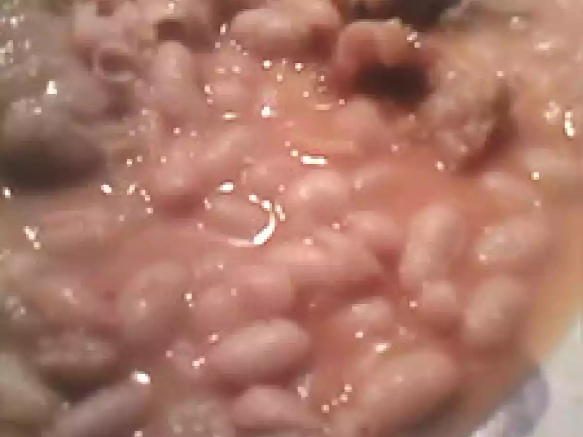 * Pieds de veau aux haricots blancs *