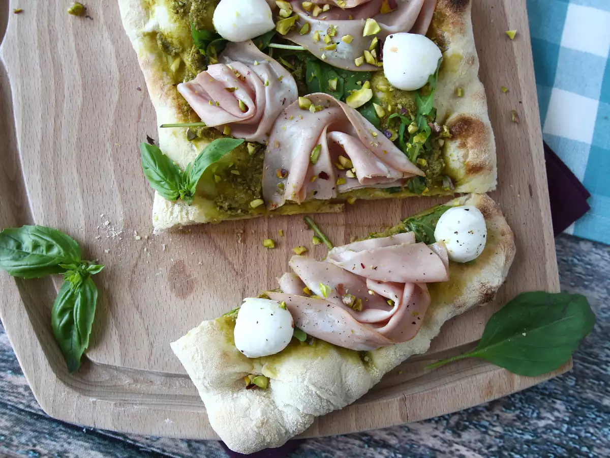 Pinsa au pesto et à la mortadelle, prête en 10 minutes! - photo 2