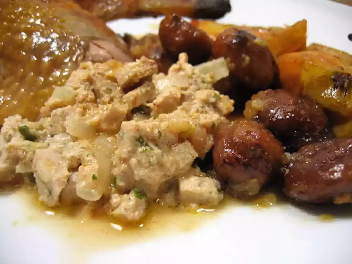 Pintade farcie au boudin & aux marrons, pommes rôties au miel - photo 2