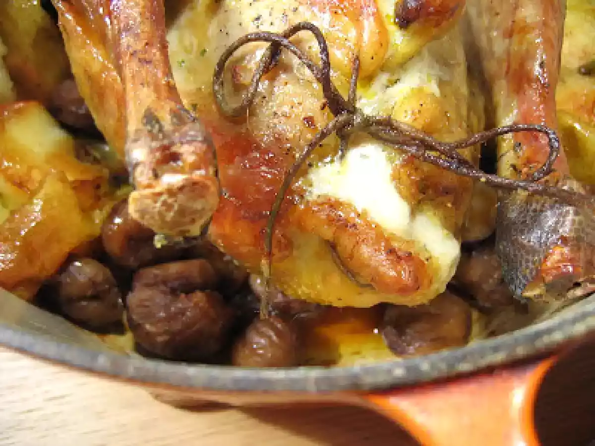 Pintade farcie au boudin & aux marrons, pommes rôties au miel - photo 3