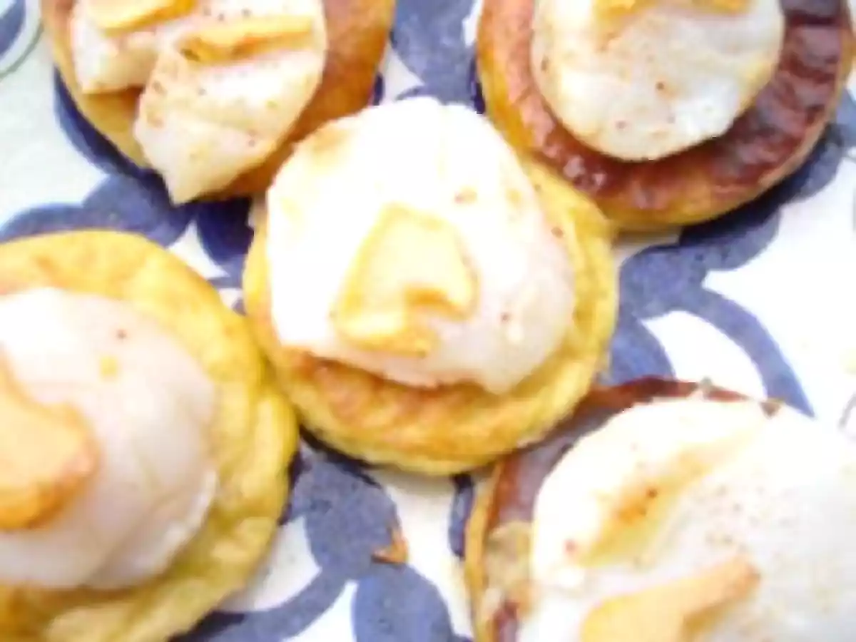 Pintxos : noix de Saint-Jacques à l?ail et au piment d?Espelette et mini cake au poireau - photo 2