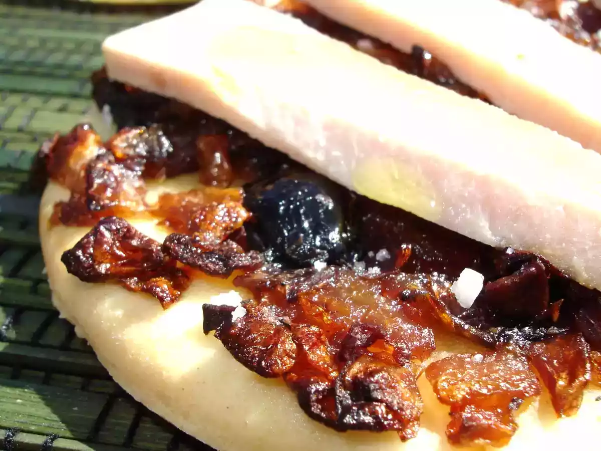 PISSALADIERE AU THON ET PIMENT D'ESPELETTE