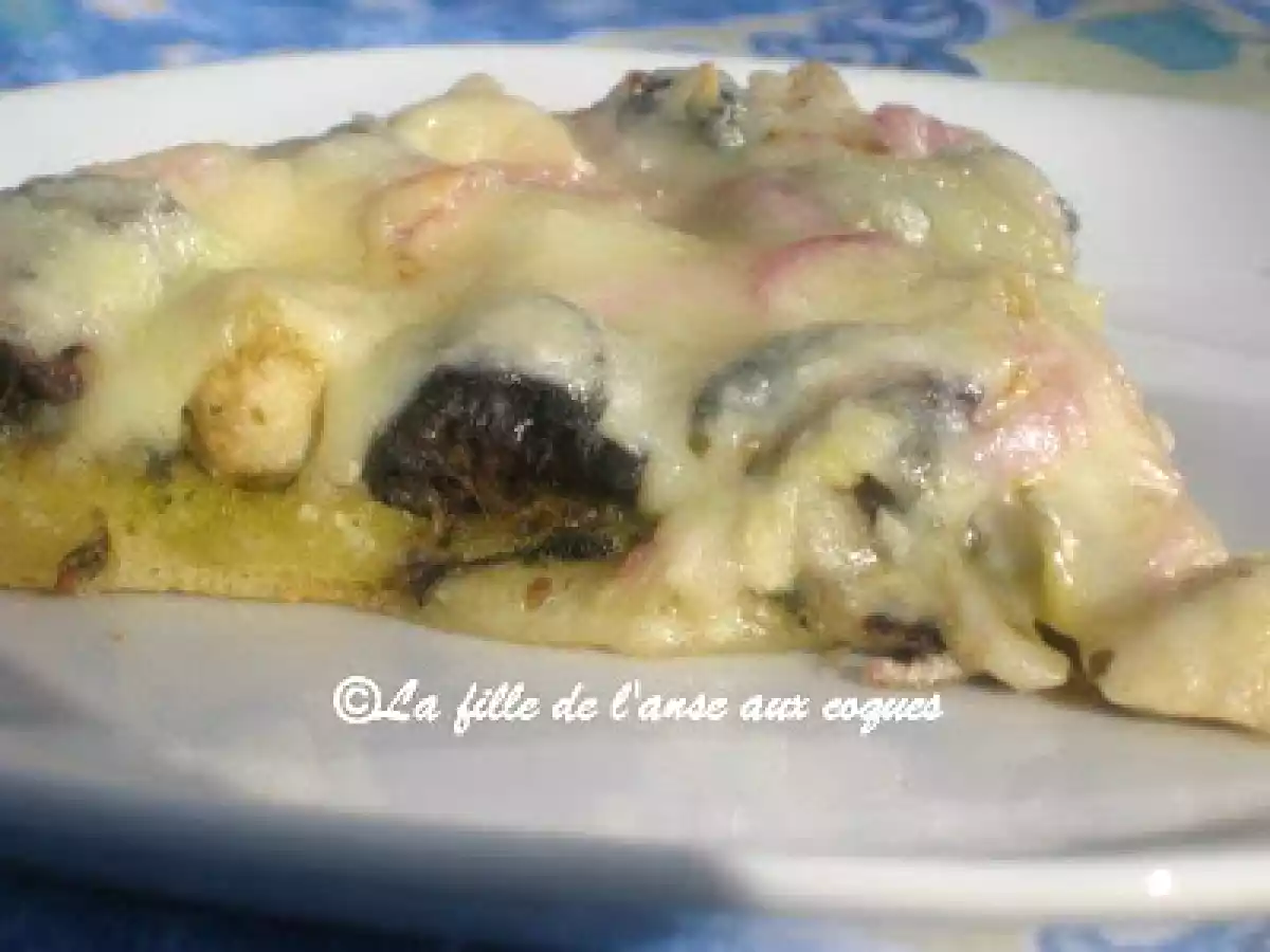 PIZZA AU PESTO ET AUX ESCARGOTS