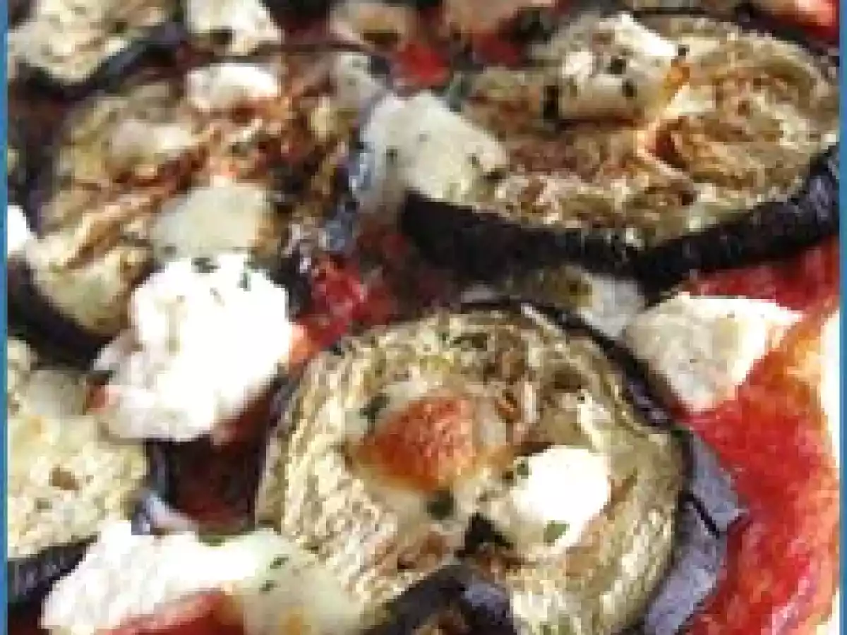 Pizza aubergine - basilic - ricotta