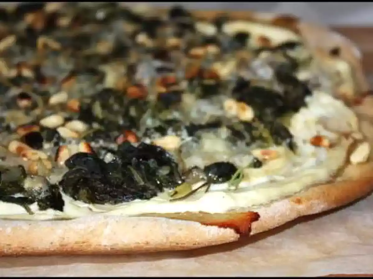 Pizza aux blettes, ricotta et gorgonzola