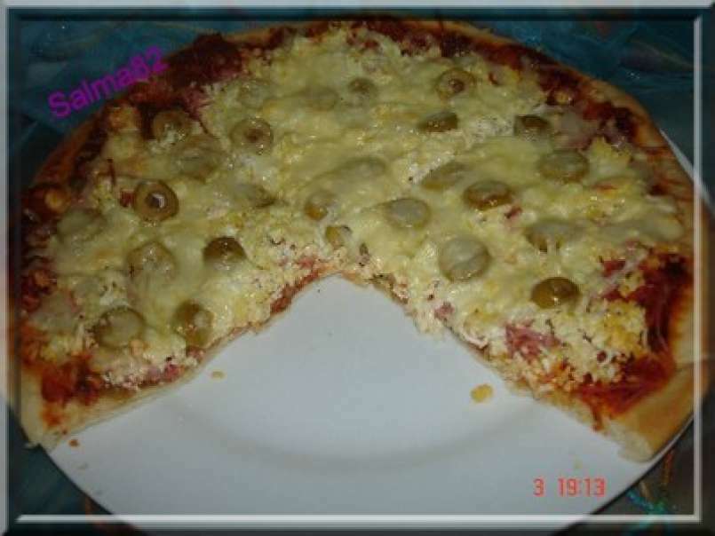 Pizza aux oeufs et saucisse fumé - photo 2