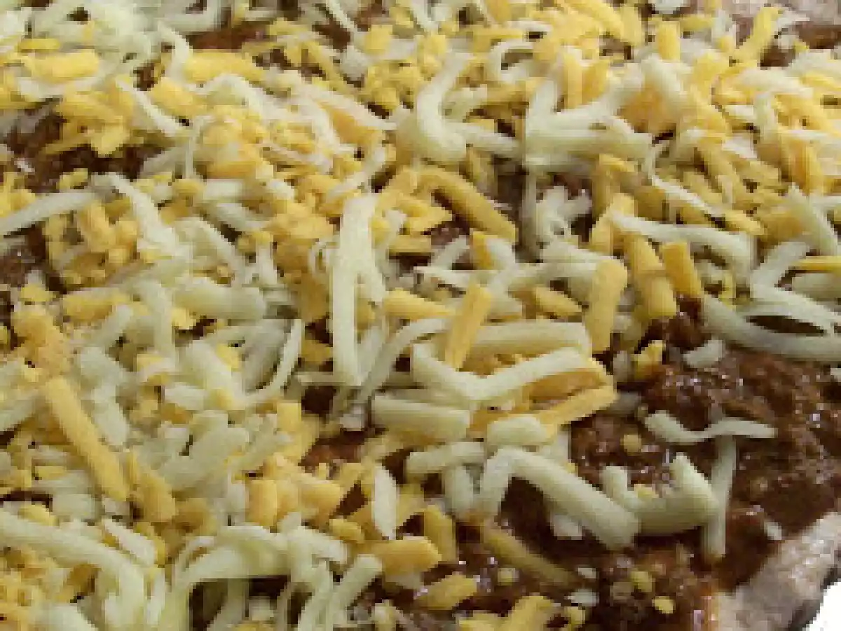 Pizza de ma grand-mère (La pâte, la garniture et ses variantes) - photo 2