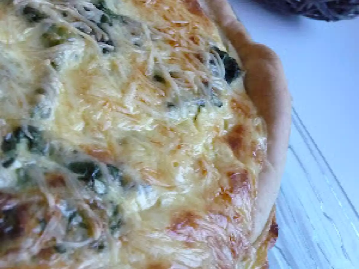 Pizza épinards, dinde et crème