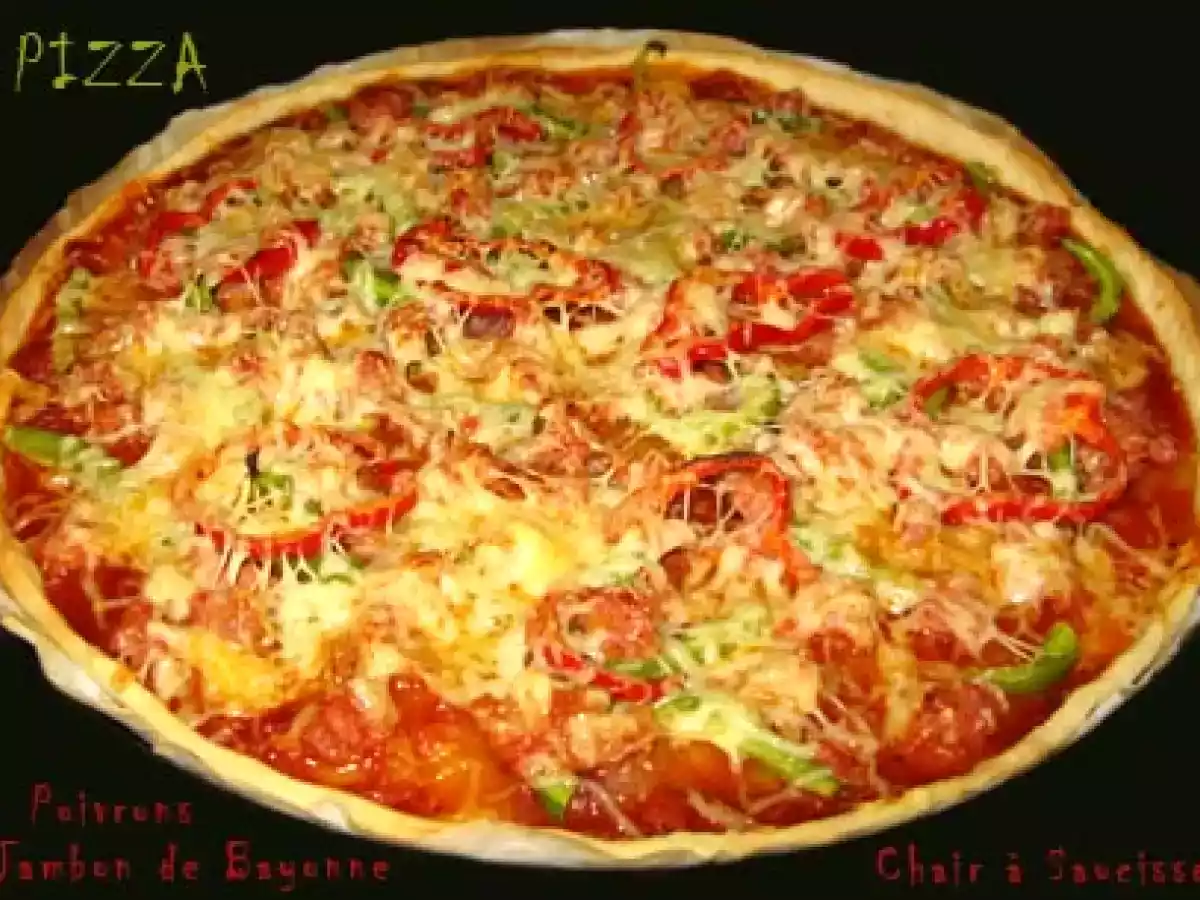 Pizza jambon poivron chair à saucisse
