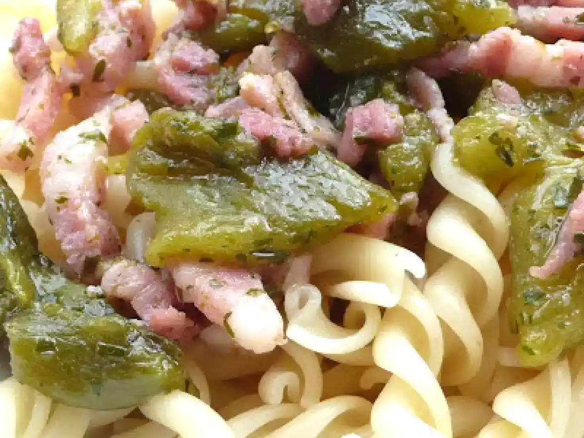 Plat de pâtes vide frigo avant de partir en vacances