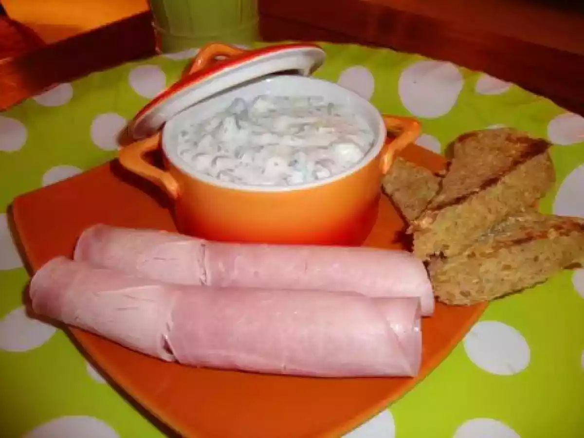 PLATEAU TV DUKAN : TZAZIKI ET PAIN AU SON D'AVOINE