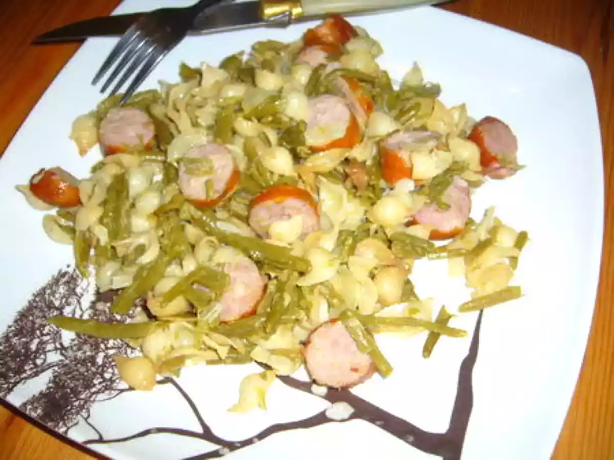 POELEE CROE HARICOTS VERTS SAUCISSE FUMEE