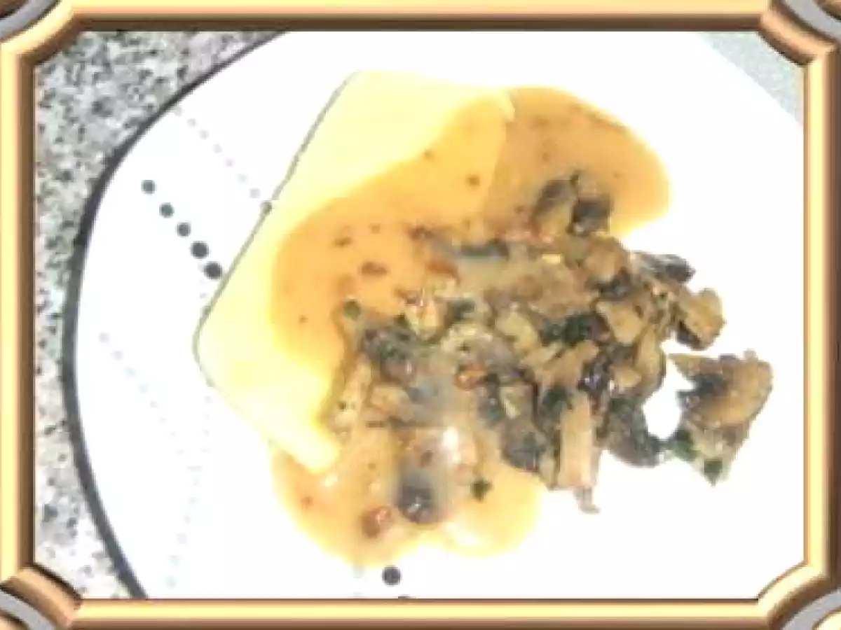 Poelée de champignon sur une tranche de polenta