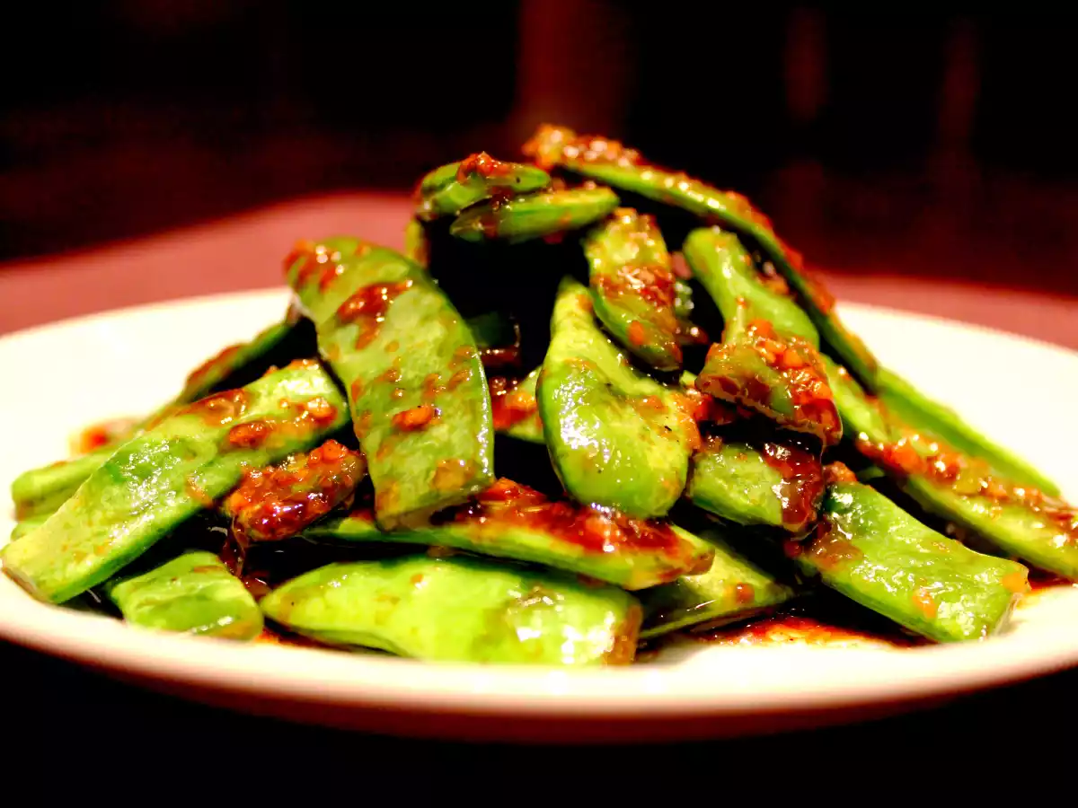 Poelée de CoCos Plats Croquants à l'Ail & Sauce Huitre